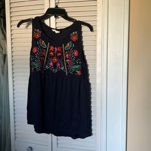 Adiva- Small sleeveless flower top